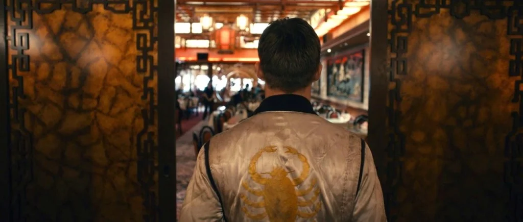 film-drive-2011-the_driver-ryan_gosling-jackets-scorpion_jacket-1024x435.webp