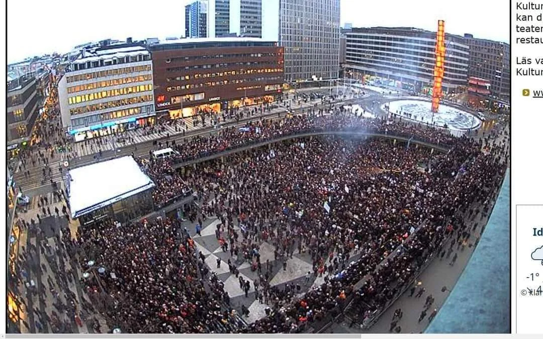 Sergelin torilla Tukholmassa.webp