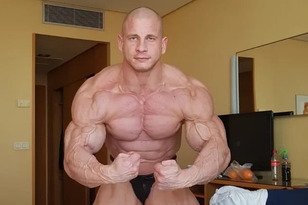 ifbb_elitepro_michal_krizo_44663746_2243669799251506_4253976090844223157_n.webp