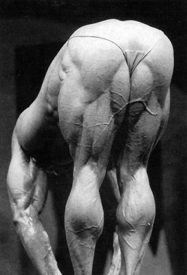 the-controversial-story-behind-the-only-banned-bodybuilding-pose1-1533105735.jpg