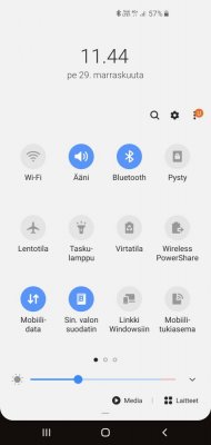 Screenshot_20191129-114425_One UI Home.jpg