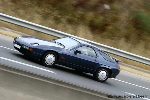 normal_PORSCHE 928 S4.webp