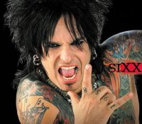 sixx800x600.jpg