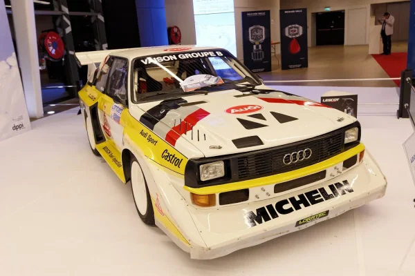 1920px-Rétromobile_2017_-_Audi_Quattro_S1_replica_-_1985_-_003.webp