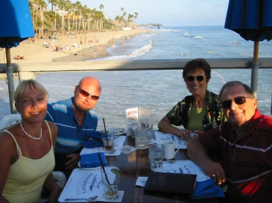 Sapuskointia San Clementen laiturilla.webp