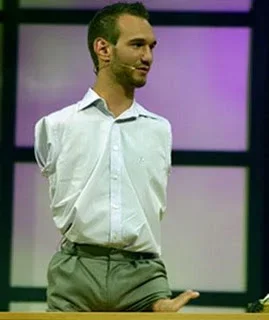 Nick_Vujicic-no_arms_-_no_legs_-_no_worry.webp