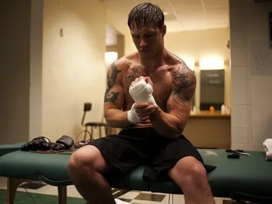 tom-hardy-warrior-still-4.webp