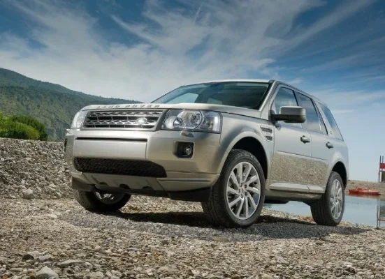 2011-Land-Rover-Freelander-2-Photo_3.webp