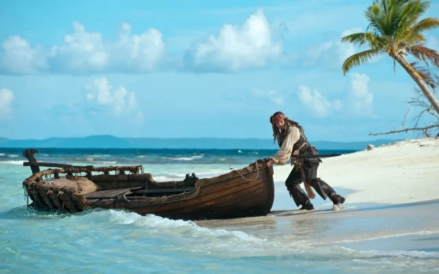boat-pirate-palm-beach-sea-johnny-depp-actor-pirates-of-the-caribbean-on-stranger-tides-jack-...webp