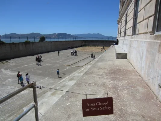 California 2012 212 (640x480).webp California 2012 212 (640x480).webp