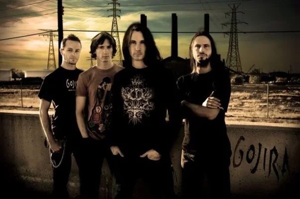 PM2577125@.webp PM2577125@.webp