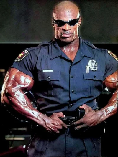 ronnie-coleman-police-officer.webp