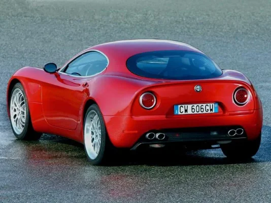 -2007-Alfa-Romeo-8c-Competizione-4.webp