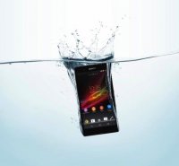 xperia-z-water-tank.jpg