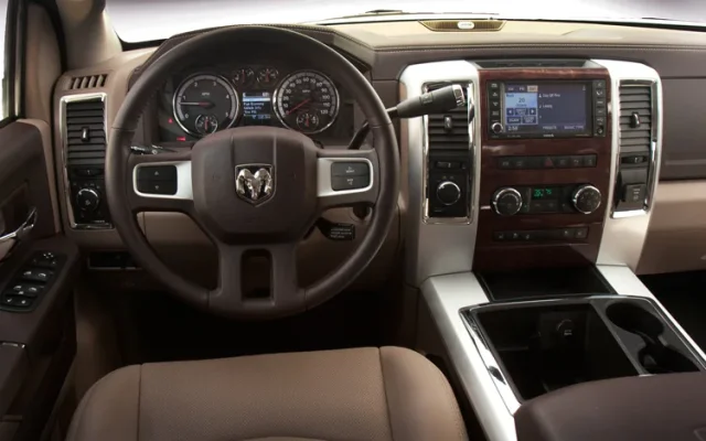 2010-dodge-ram-2500-interior.webp