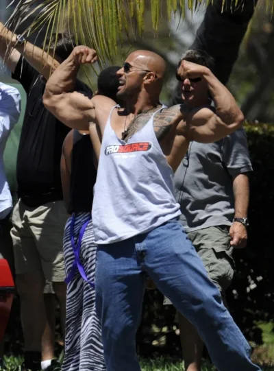 Dwayne-Johnson-sighting-On-The-Set-Of-Pain-And-Gain-02.webp