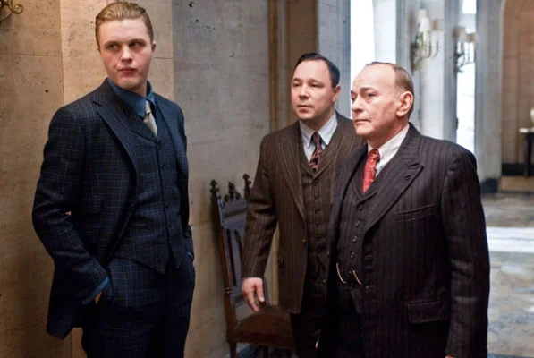 esq-boardwalk-empire-episode-6-102410-xlg.webp