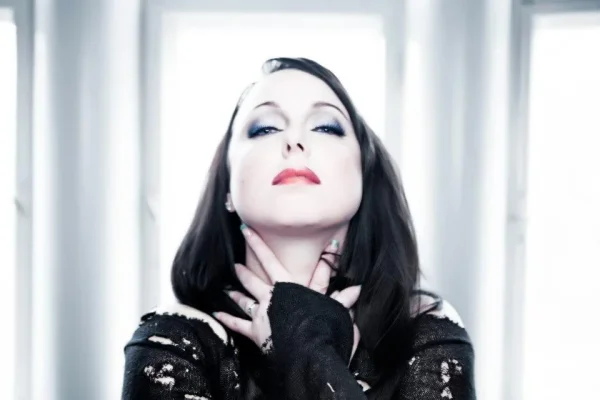 -Dark-Sarah-Official-Promo-Pictures-heidi-parviainen-33288719-960-640.webp -Dark-Sarah-Official-Promo-Pictures-heidi-parviainen-33288719-960-640.webp