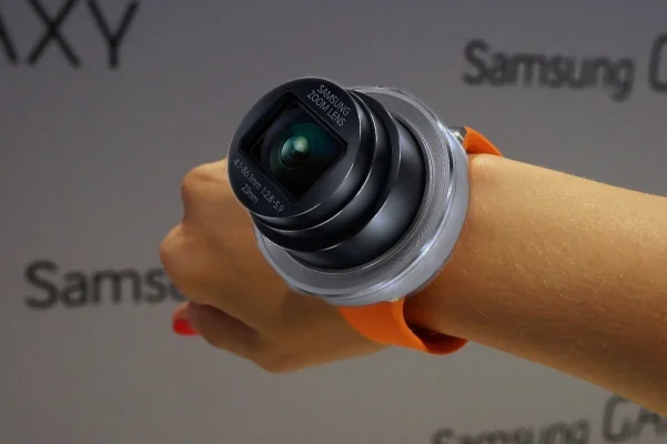 Samsung-Galaxy-Gear-IFA-2013-14.webp