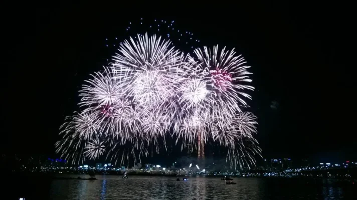 1378408_10151959881848729_1998754558_n.webp 1378408_10151959881848729_1998754558_n.webp