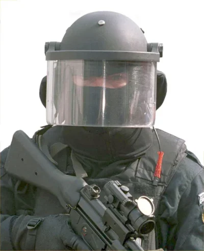 military-helmet2.webp