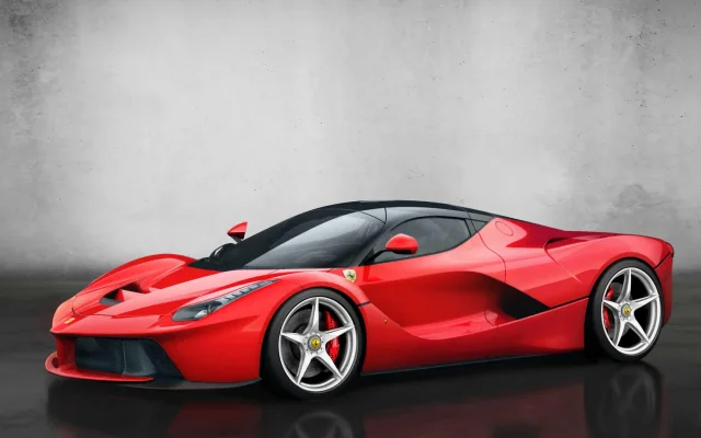 ct_laferrari_hp_02_side.webp