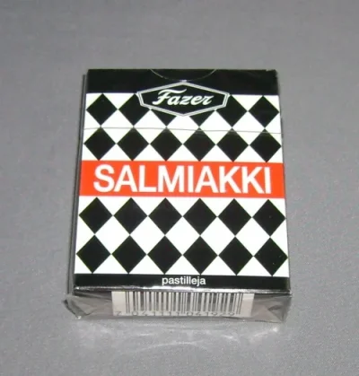 Fazer-Salmiakki-Licorice-Pastilles24-1168.webp