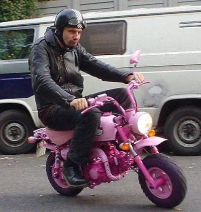 hello-kitty-motorcycle-1.webp
