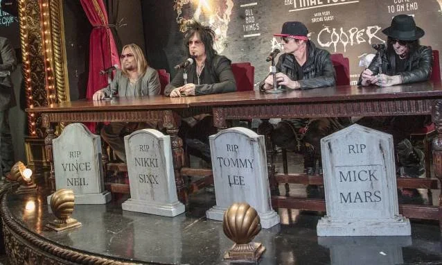 motleycruepressconferenceofficialsmaller_638.webp