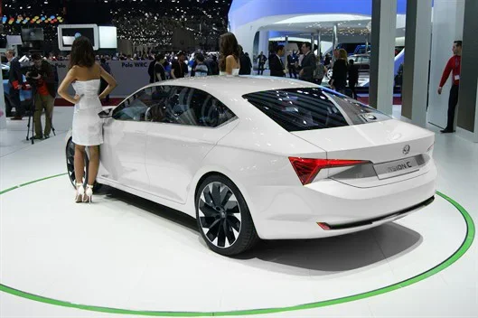 skoda_visionc__1__529x3522.webp