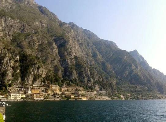 Malcesine edit.webp Malcesine edit.webp