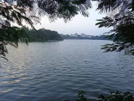 hoam kiem lake.webp hoam kiem lake.webp
