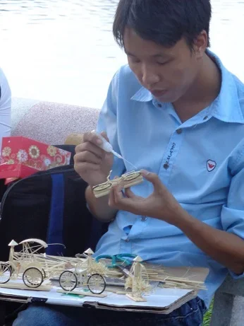 puuartisti.webp puuartisti.webp