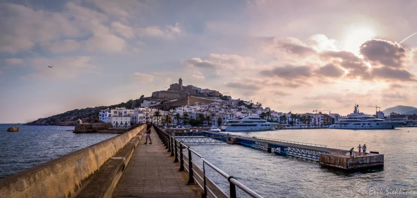 Port panorama.webp Port panorama.webp