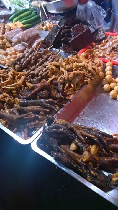 nightmarket2.webp nightmarket2.webp