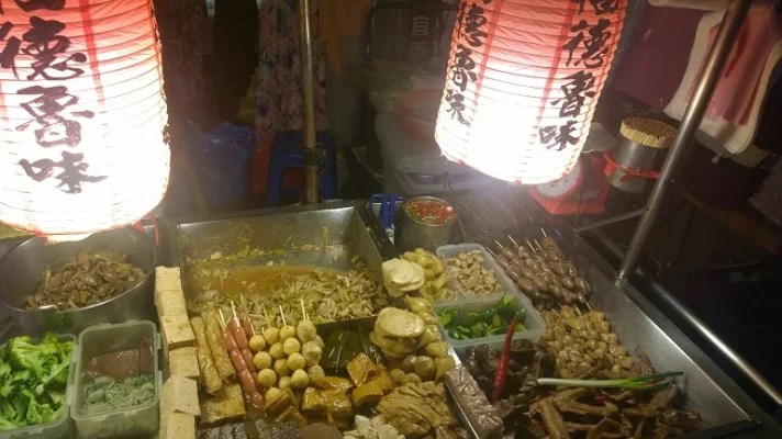 nightmarket3.webp nightmarket3.webp