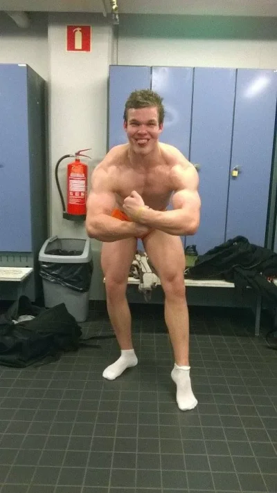 mousti.webp mousti.webp