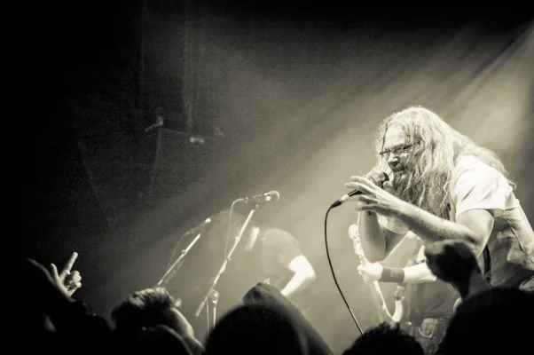 Mokoma-live-Tavastia-2015-1.webp
