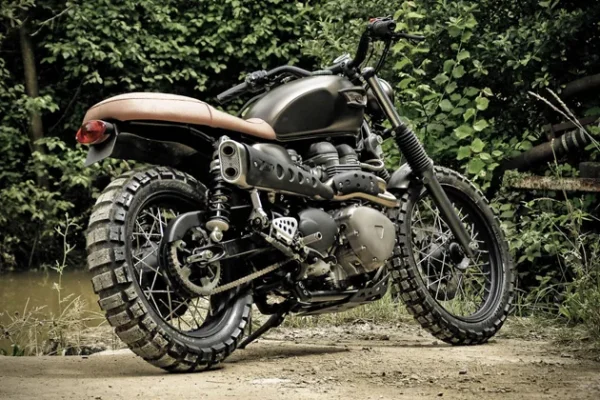 Triumph-Bonneville-Scrambler-by-FCR-1.webp
