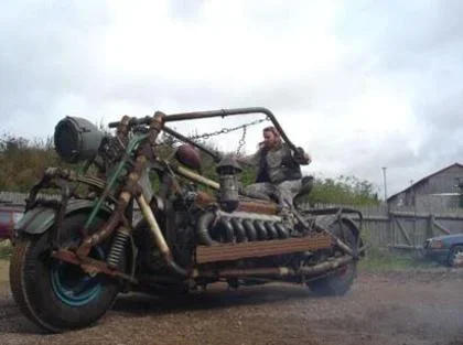 worlds_biggest_motorcycle_monster_b.webp worlds_biggest_motorcycle_monster_b.webp